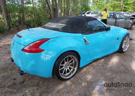 2013 Nissan 370Z Touring z USA, uszkodzony, nr VIN JN1AZ4FH2DM790045